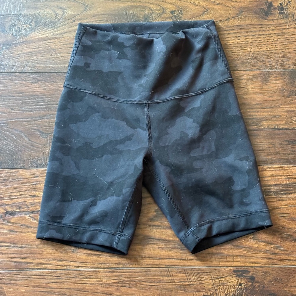 Lululemon short